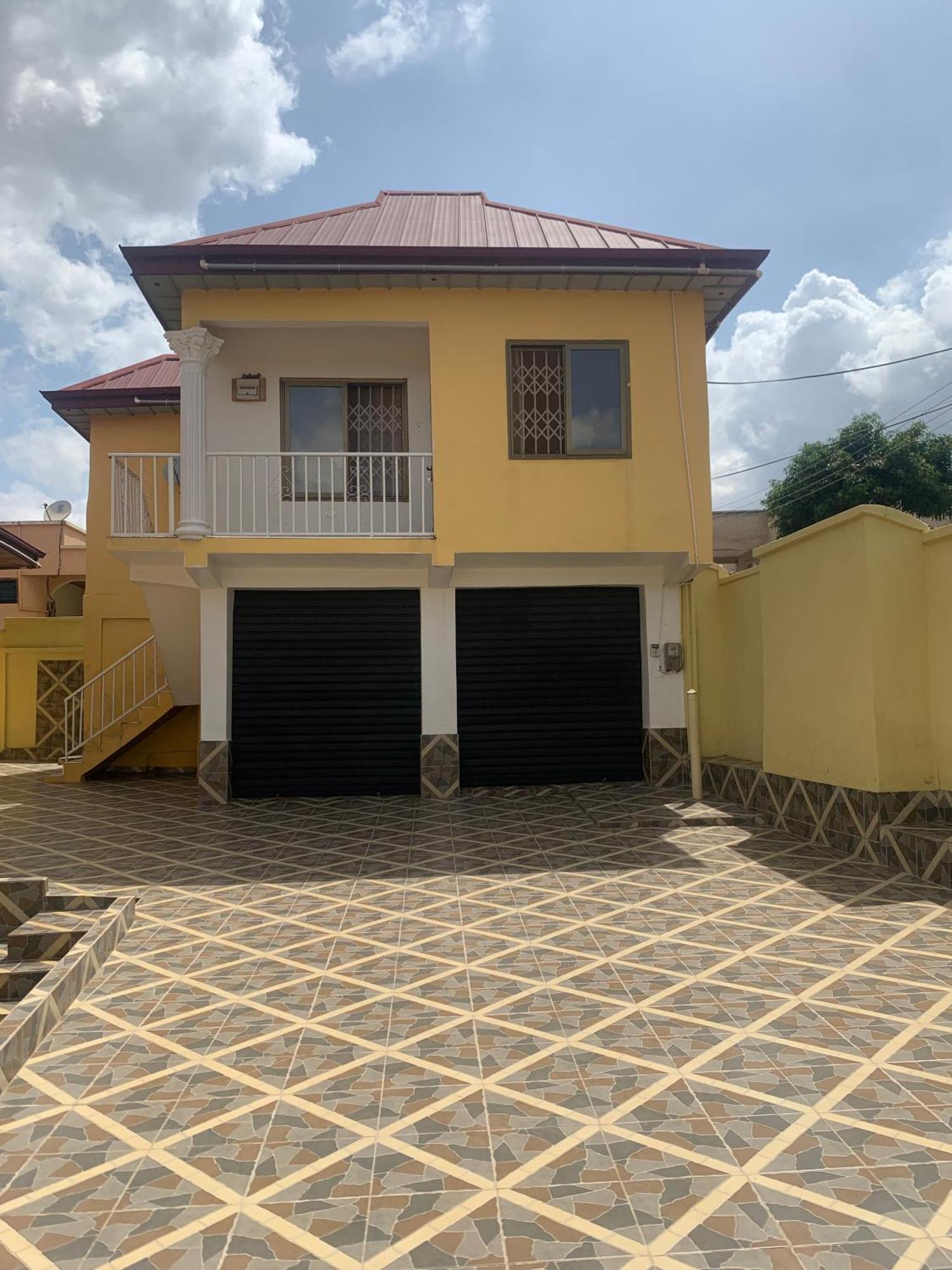 Esthers Villa Kumasi Exterior photo